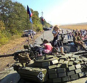«Влада» ДНР визначилися зі своєю версією вибуху зенітно-ракетного комплексу «Стріла». Навіщо ДНР потрібні були 24-го вересня танкові подання у Торезі? 