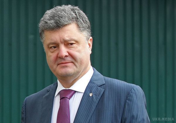 Президент України прибув в суботу до Нью-Йорка для участі в заходах 70-ї сесії ГА ООН..  Петро Порошенко прибув в суботу до Нью-Йорка