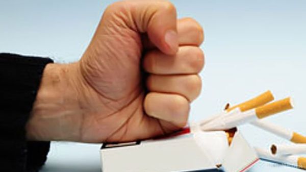 Україна завдала удару по тютюновій монополії “Сім’ї” Януковича і ФСБ. Антимонопольний комітет України (АМКУ) 1 жовтня ухвалив рішення демонополізувати ринок цигарок.