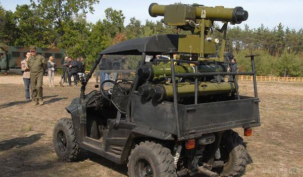На озброєння української армії поступив високомобильний комплекс "Стугна-П" (фото). На озброєння армії вступив високомобильний портативний комплекс "Стугна-П", який дозволяє вирішувати бойову задачу знищення техніки і живої сили противника в умовах мінливої обстановки.