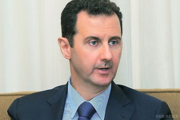 Асад розповів про свою відставку. Башар Асад заявив, що якщо відхід з поста президента буде сприяти вирішенню кризи в країні, то він не зволікаючи зробить. Разом з цим президент вважає, що коаліція Росії, Ірану, Іраку і Сирії рятує країну від руйнування.