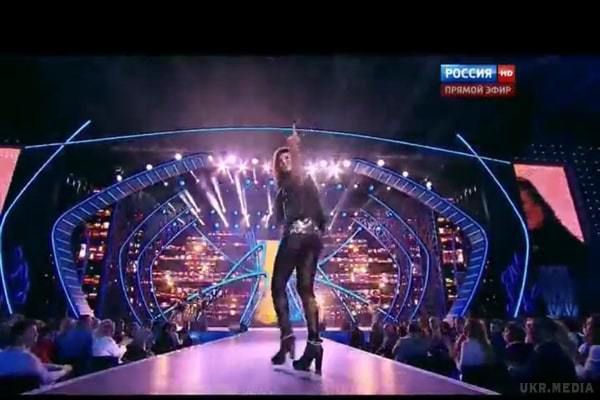 Блогери побачили в жесті української учасниці "Нової хвилі" послання росіянам (відео). Єдині представники України на конкурсі "Нова хвиля – 2015", який вперше проходить у російському Сочі замість латвійської Юрмали, група The Pringlez стала об'єктом дискусій в соцмережах з-за свого виступу.
