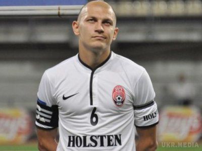 На Каменюці виросте волосся, якщо збірна України вийде на Євро-2016. Капітан луганської "Зорі" й новачок збірної України Микита Каменюка розповів, на що готовий піти у разі виходу збірної на Євро-2016