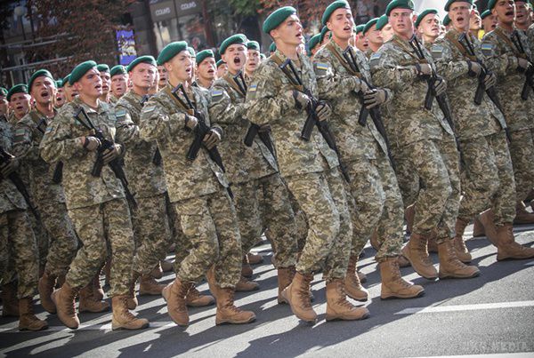  Для української армії нові правила. Найманцям обіцяють від 2400 до 6200 гривень і громадянство. Заманять українські зарплати в нашу армію іноземців?