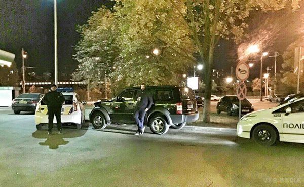 На викраденому джипі затримали сина Дмитра Корчинського (фото). Правоохоронці з'ясовують, звідки у нього взявся автомобіль.