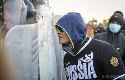 Офіцери ФСБ перевозять в Донецьк свої сім'ї. Кремль має намір залишити на Донбасі від 30% до 60% російських найманців