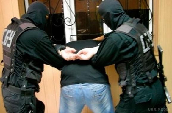 Попався: У Запоріжжі затримали командира бронетранспортера “ДНР”. Затриманий у минулому був учасником херсонського “антимайдану”.