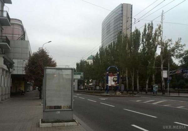 Донецьк здригається від вибухів невідомого походження. Сьогодні близько 11 години жителів Донецька налякали звуки вибухів.