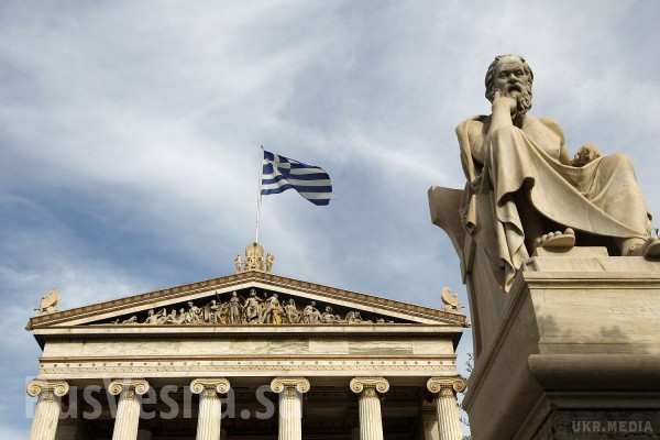 Парламент  Греції впровадив  жорсткіші норми економії. Парламент Греції ухвалив пакет реформ, що передбачає запровадження нових норм жорсткої економії, узгоджених з кредиторами в рамках програми фінансової допомоги Афінам