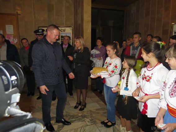 Карта АТО станом на 19 жовтня. Ситуація на сході країни (карта АТО) станом на 12:00 19 жовтня 2015 року за даними РНБО України.