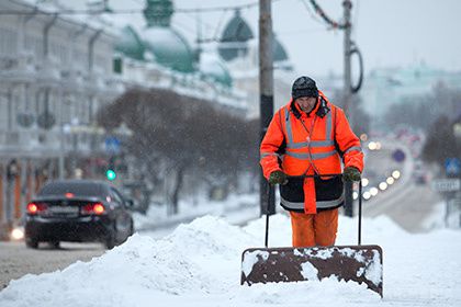 Сніг паралізував Омськ. На дорогах Омська у четвер, 22 жовтня, утворилися десятибалльні пробки.