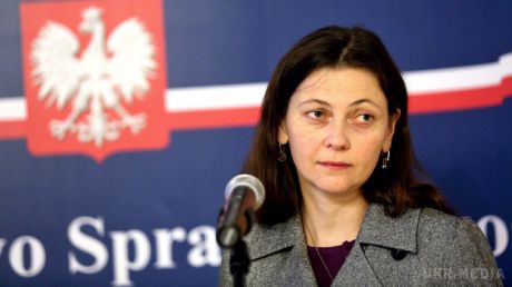 У Польщі замміністра юстиції сіла за кермо п'яною і позбулася посади. В Польщі напередодні парламентських виборів розгорівся скандал за участю заступниці міністра, яка керувала автомобілем з 2 проміле алкоголю в крові