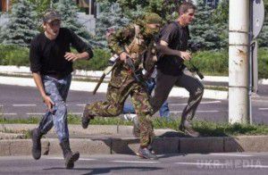 В “ЛНР” вже пакують валізи, в “ДНР” поки не заспокоїлися, – Денис П’ятигорець. Бойовики “ДНР” ще плекають надії, що Путін їм допоможе, тому час від часу намагаються спровокувати ЗСУ.