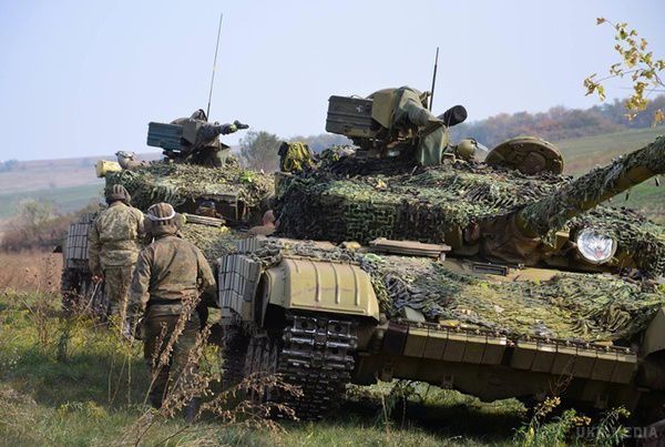 У Донецьку знову чути канонаду. Сьогодні, незважаючи на перемир'я, в Донецьку і передмісті чути стрілянину. 