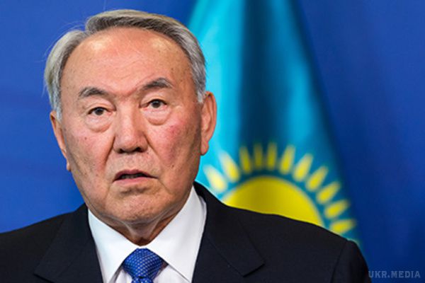 У Казахстані главу Нацбанку звільнили із-за девальвації тенге. Президент Казахстану Нурсултан Назарбаєв відправив у відставку голову Національного банку країни Кайрата Келімбетова