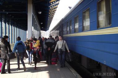  Потяг "Маріуполь-Львів" загорівся . Машиністам вдалося самостійно загасити займання