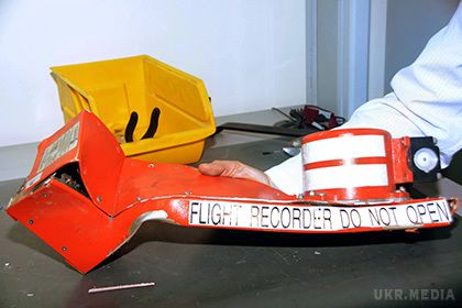 У Росавіації розповіли про розшифрування та стан чорних ящиків A321. Один з двох бортових самописців літака, що розбився в Єгипті російського авіалайнера Airbus A321 вже розшифровано. 