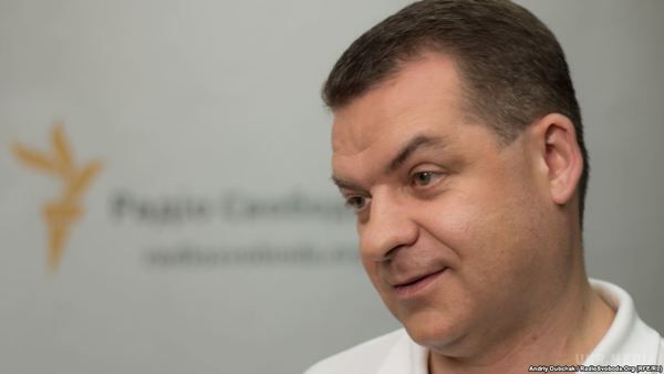 "Діамантовий прокурор" наважився вийти з лікарні. Екс-прокурора Олександра Корнійця виписали з лікарні