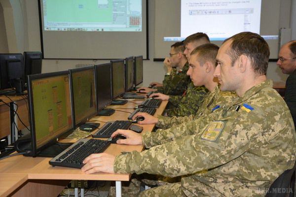 Карта АТО станом на 10 листопада. Ситуація на сході країни (карта АТО) станом на 12:00 10 листопада 2015 року за даними РНБО України.