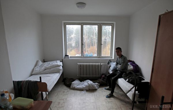 Біженцям у чеському притулку не подобається, як до них ставляться. Більше 40 біженців, які наразі мешкають в чеському центрі &quot;Драгоніце&quot;, оголосили голодування