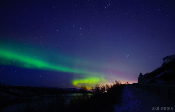 Приголомшливі фотографії північного сяйва в Норвегії (фото). Зараз у країні – справжнє світлове шоу природи.