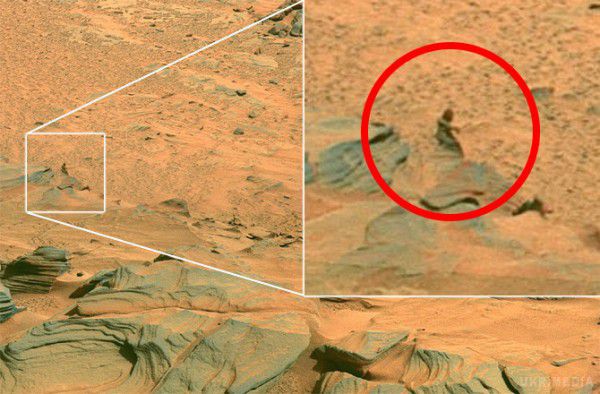  Сліди стародавньої цивілізації Єгипту уфологи знайшли на Марсі. Скотт Уорринг розглянув залишки зруйнованих пірамід і голову Сфінкса.