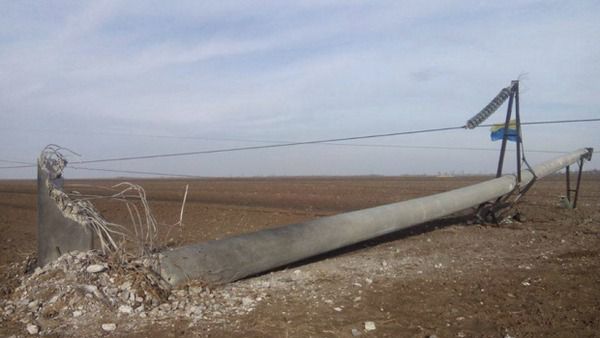 МЗС Німеччини назвав злочином підрив ЛЕП в Херсонській області. Енергопостачання анексованого Росією Криму з території України має бути відновлено, вважають у міністерстві закордонних справ Німеччини.