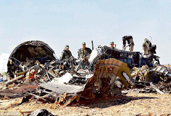 Бомба в літаку А321 була під сидінням 15-річної дівчини (ФОТО).  Бомба в російському літаку Airbus 321 була підкладена під сидіння 31А або 30А, на яких їхали 15-річна Марія Івлєва і 77-річна Надія Башакова.