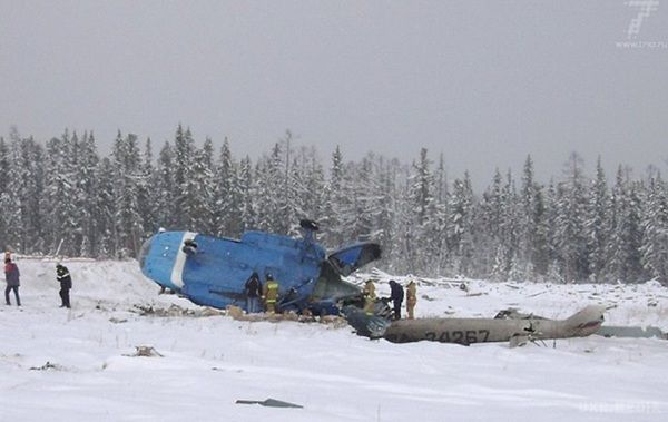 У РФ впав вертоліт з пасажирами, є загиблі. Вертоліт впав на замерзлу річку Єнісей, попередньо загинули 12 осіб.