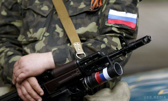  Колона джипів з російськими кураторами бойовиків прибула у Горлівку. Російські військові чини пересуваються тільки в супроводі посиленої охорони.
