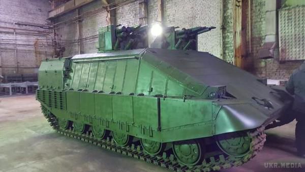 В Україні створили інноваційний танк "Азовець" для ведення бою в міських умовах (фотофакт). Користувачі соцмереж називають нову бойову машину "огірочком".