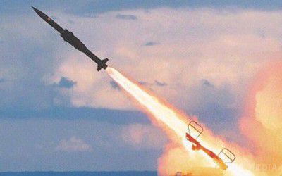 У Японському морі впала балістична ракета. Північна Корея в Японському морі запустила балістичну ракету з підводного човна (БРПЛ), але та не пройшла через товщу води