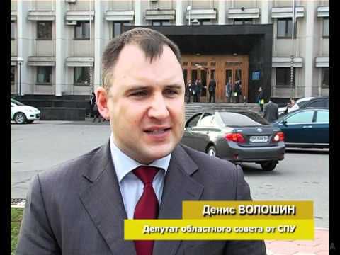 «Сьомий кілометр». Юрій Іванющенко сховався за тендітними жіночими плечима. Побіжний олігарх Юра Єнакіївський в Одесі прикинувся кіпріотською дівчиною.