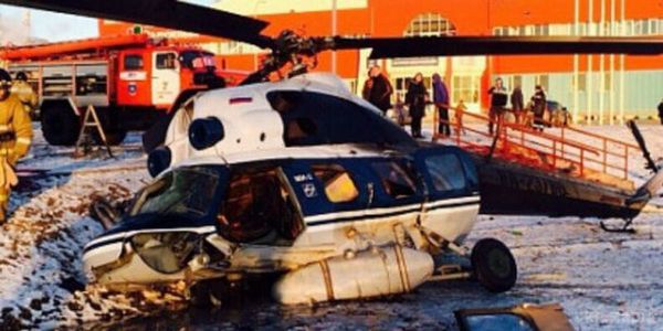 У РФ впав вертоліт в центрі міста: є жертви. Постраждали три людини, один з них помер.
