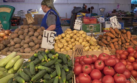 Ціни на продукти в «Крымнаш» злетіли в 2 рази через заборону поставок з Туреччини. Ціна на турецькі мандарини підскочила з 50-70 до 120-150 рублів за 1 кг.