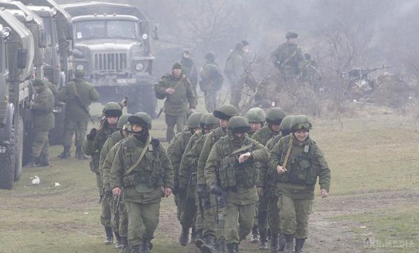 Росія стягує війська у Крим. Чи буде наступ на Україну?. Ситуація в Криму, пов'язана з блэкаутом, поступово погіршується. 
