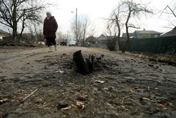 Українські військові потрапили під ракетний обстріл в район Гранітного - штаб АТО. Протягом 5 грудня була чутна стрілянина в Донецькому, Артемівському та Маріупольському напрямках. 