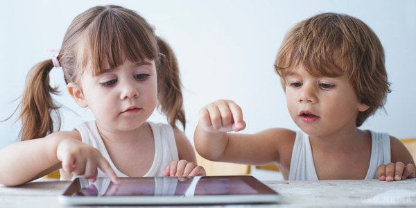 Дослідження: Планшети і комп'ютери не псують дітям зір. Американські вчені з'ясували, що комп'ютери не псують дитячий зір.
