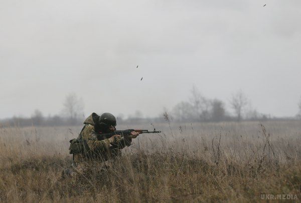 Ситуація в зоні АТО залишається напруженою, але контрольованою - штаб. Ситуація в зоні АТО залишається напруженою.