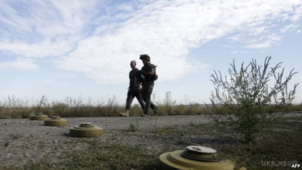 В ООН назвали основну причину загибелі мирного населення на Донбасі. Основною причиною загибелі мирних мешканців на окупованих територіях сходу України є вибухові пристрої, які залишились після боїв, та саморобні бомби