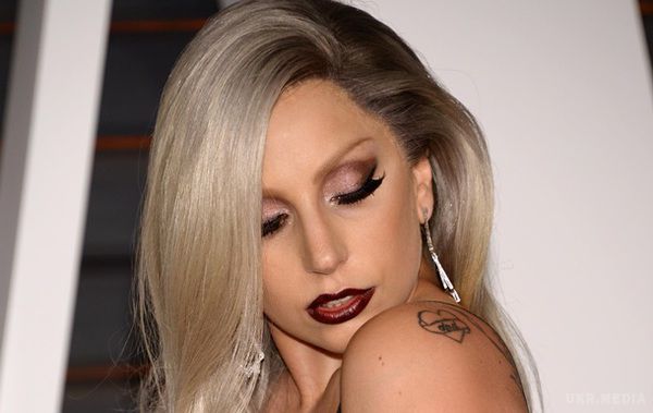 Американська співачка Lady Gaga розповіла про зґвалтування в 19 років. 29-річна американська співачка Lady Gaga на презентації документального фільму The Hunting Ground розповіла про те, як згвалтування вплинуло на її життя.
