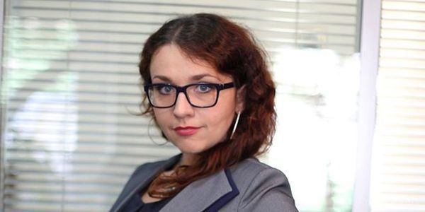 Соколовська: Проведений у мене обшук проходив з порушенням КПК. Соколовська стверджує, що були порушені її права як адвоката, а також норми Кримінального процесуального кодексу України.