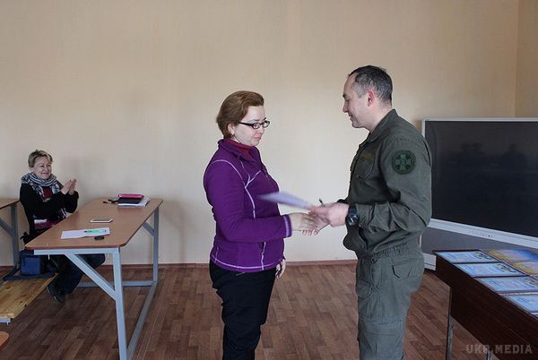 Карта АТО станом на 21 грудня. Ситуація на сході країни (карта АТО) станом на 12:00 21 грудня 2015 року за даними РНБО України.