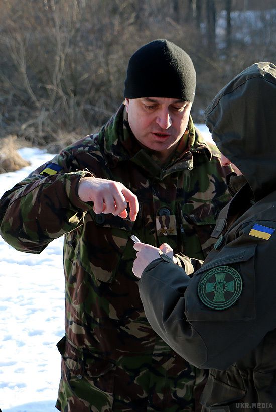 Карта АТО станом на 21 грудня. Ситуація на сході країни (карта АТО) станом на 12:00 21 грудня 2015 року за даними РНБО України.