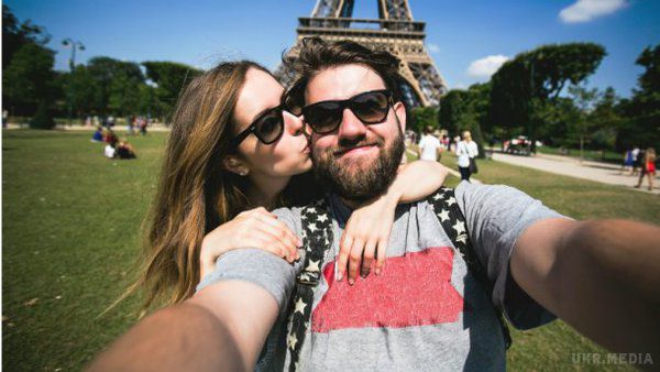 З такими чоловіками жінкам важко розірвати стосунки. Із чоловіками, які мають хороше почуття гумору, жінкам розлучитися найскладніше