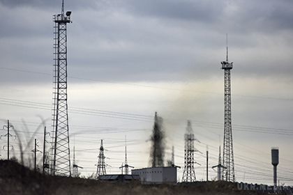 Українська поліція назвала причину припинення поставок електрики в Крим. Відключення ЛЕП Каховка-Титан, по якій подається електрика в Крим з української сторони, за попередніми даними, сталася через вибух. 