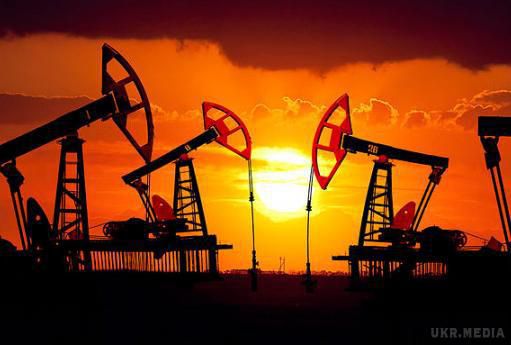 Ціна на нафту марки Brent знизилась. Ціна північноморської нафти марки Brent сьогодні вранці, 6 січня 2016 року, впала нижче позначки в 36 доларів за барель
