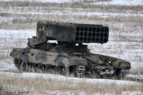 На Донбасі помітили танки й систему "Буратіно". На Донбасі у районах Новогригорівка, Макіївка та Донецьк зафіксували заборонене Мінськими домовленостями озброєння