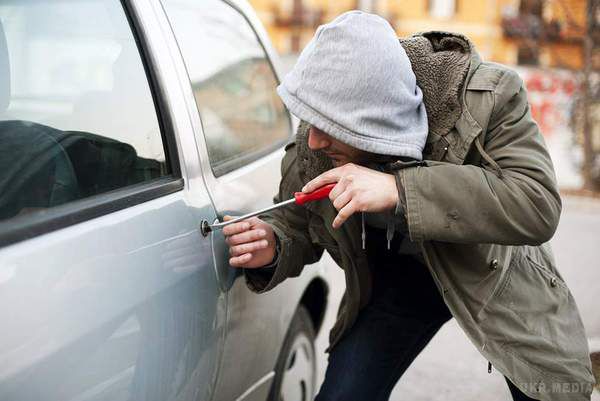  У Британії злодії придумали нову техніку автокрадіжок. У багатьох країнах світу за останній час все частіше почали з&#39;являтися випадки використання GPS-трекерів