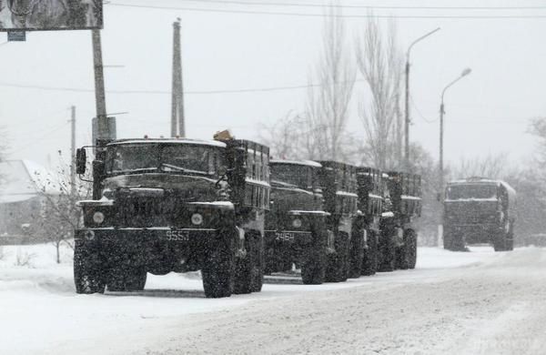 Обстановка в Донбасі загострюється, бойовики стягують техніку - СЦКК. У ніч з 6 на 7 січня ситуація видалася дуже напруженою.